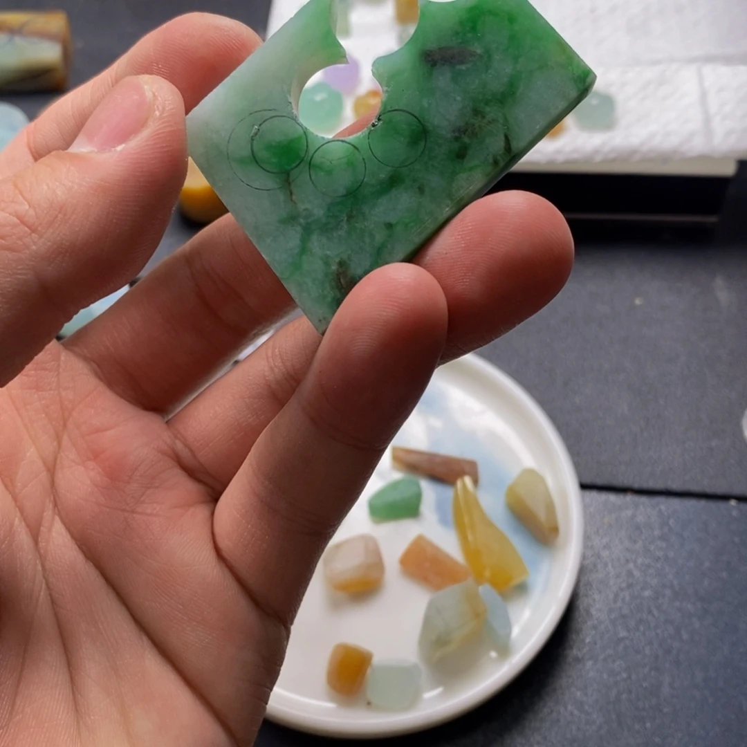 【闪购商品】未镶嵌定制翡翠余**心定制