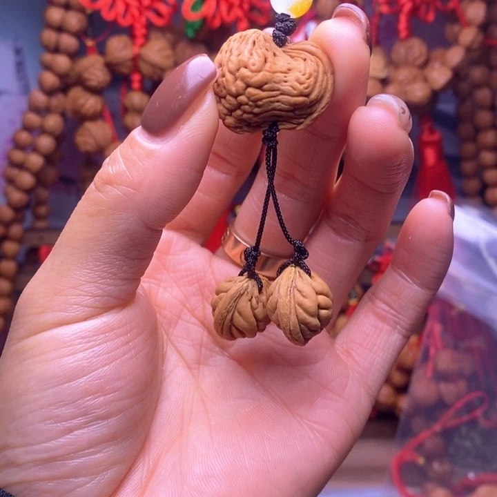 吊坠桃核龙纹桃枭