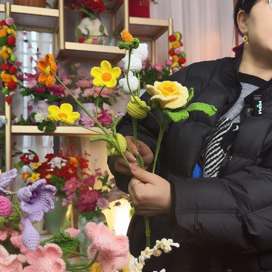 手工钩织设计花束