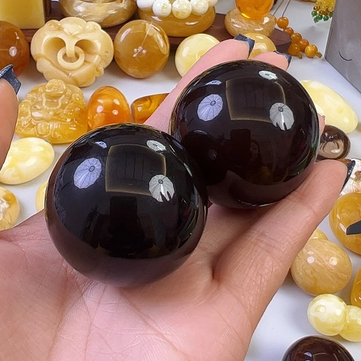 蜜蜡颈饰未镶嵌?*赵蜜蜡