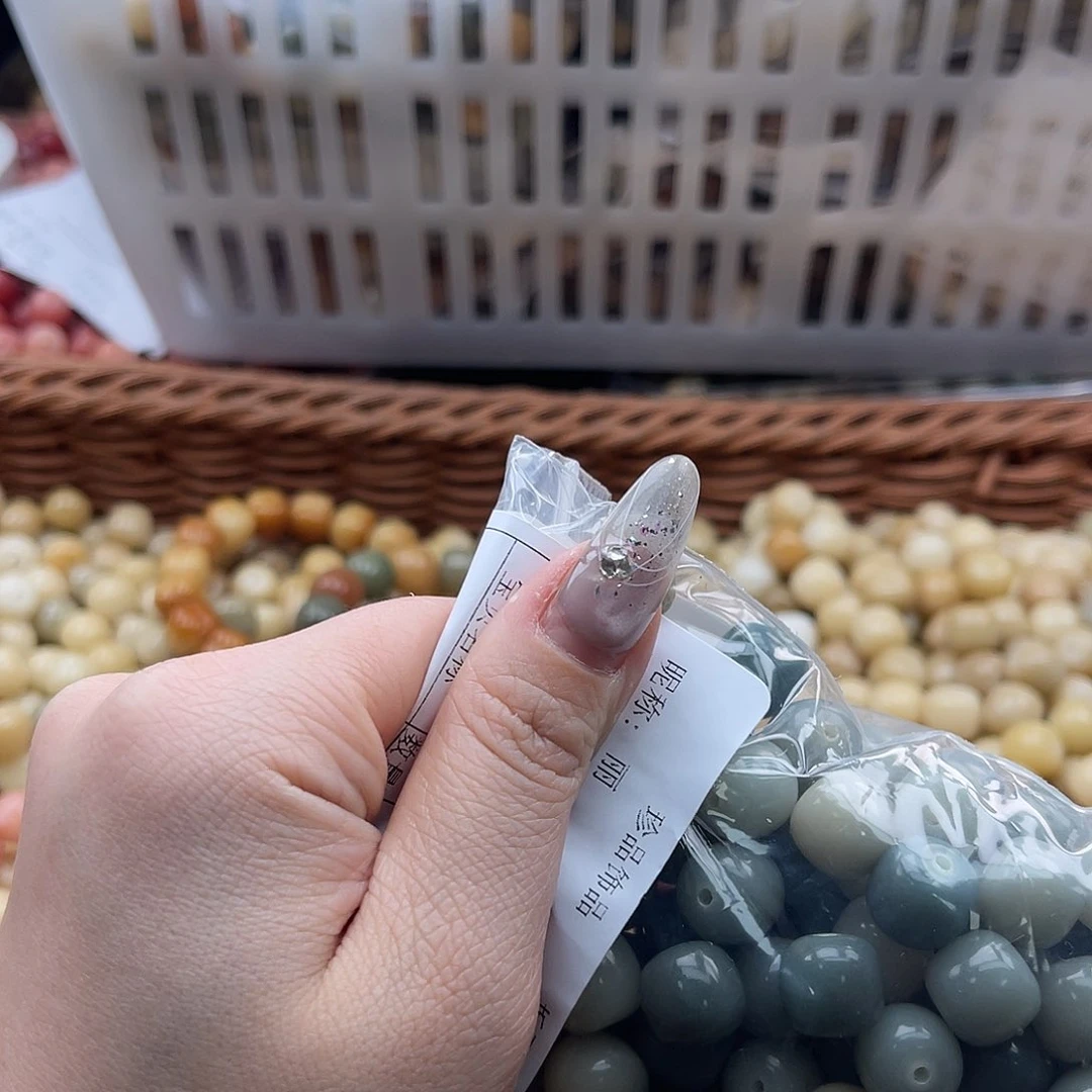 白玉菩提吊坠aaa11mm/100颗