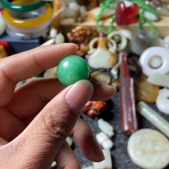 和田玉未镶嵌吊坠(不含链)