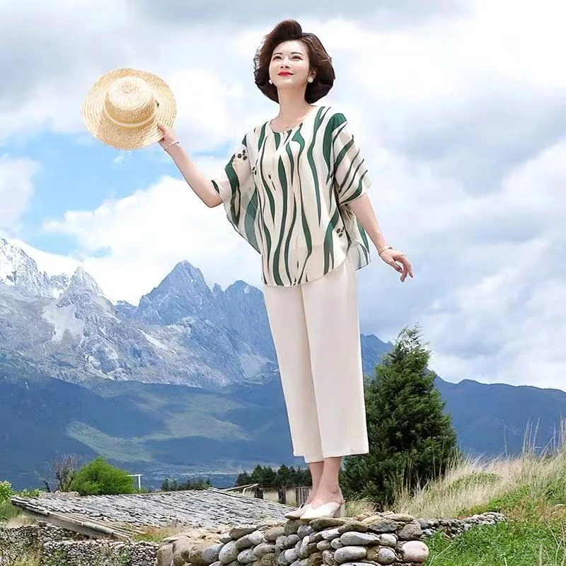 罗蒙妈妈夏季洋气雪纺中年人女装夏装休闲大码中老年短袖T恤套装