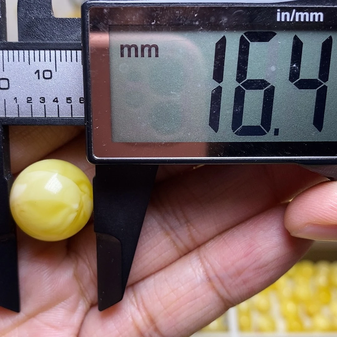 裸石琥珀未镶嵌蜜蜡圆珠
