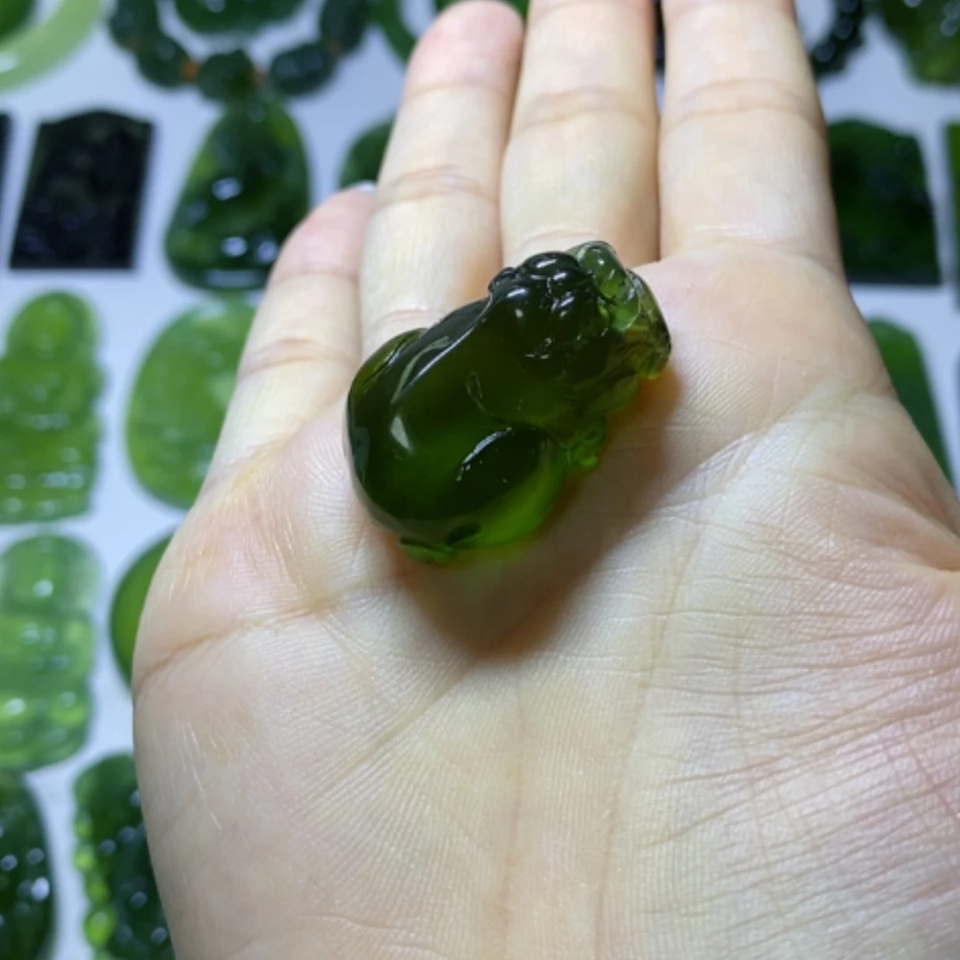 【闪购商品】未镶嵌蛇纹石玉颈饰