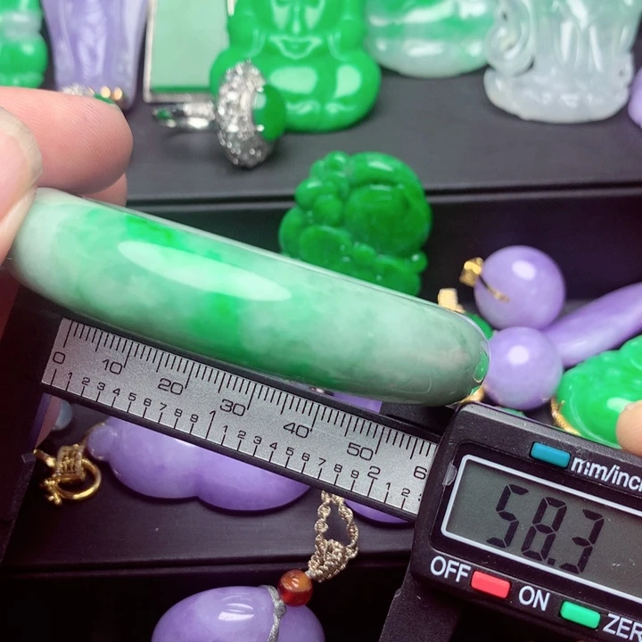翡翠未镶嵌手镯＇手镯