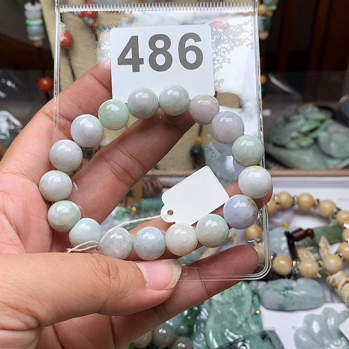 翡翠颈饰未镶嵌糼*.翡翠