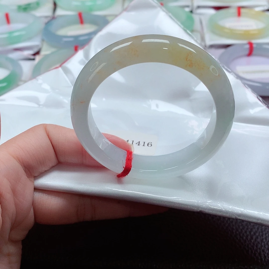 翡翠手镯未镶嵌天然A货翡翠