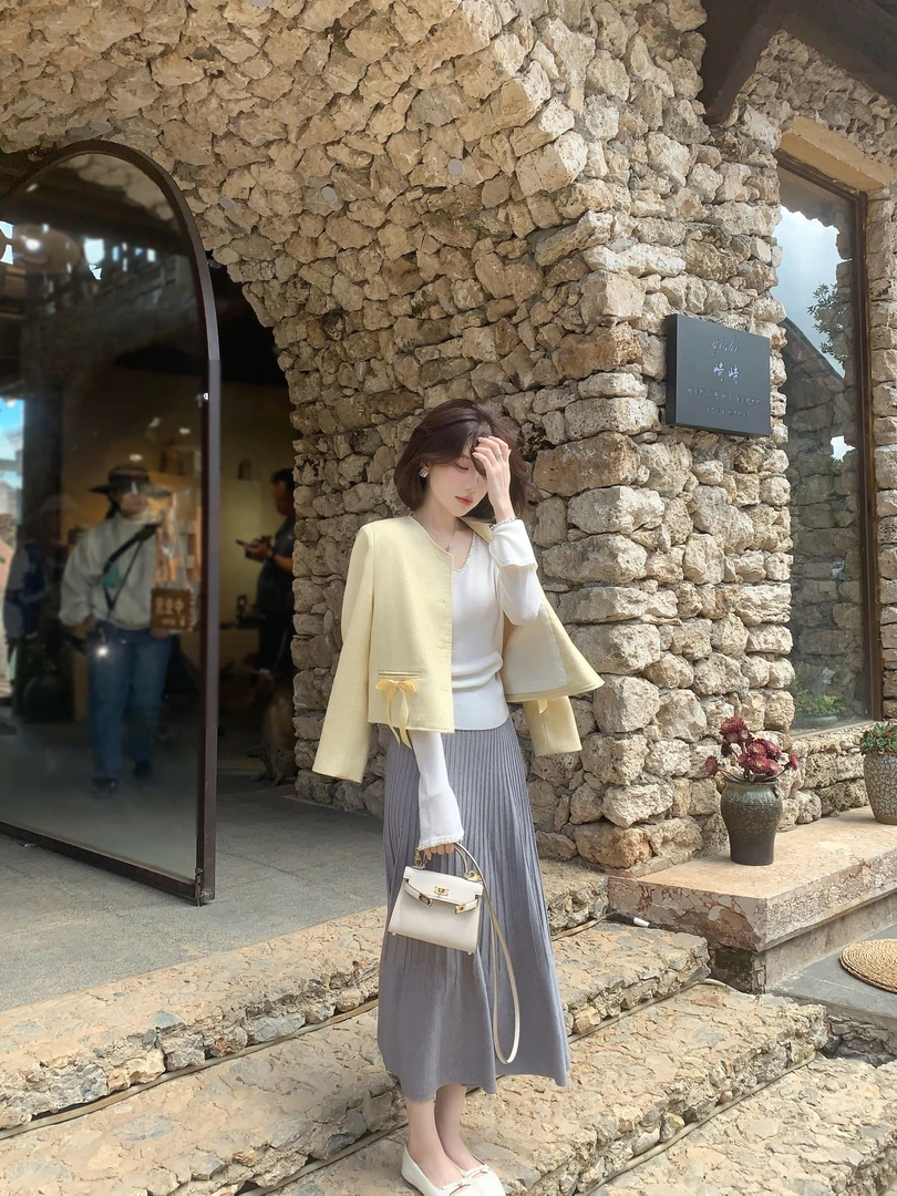 【芝士Cheese】落日樱井 轻奢小香风上衣女秋季新款圆领单拍扣长袖