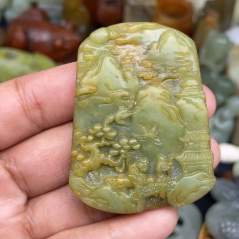 蛇纹石玉未镶嵌颈饰75