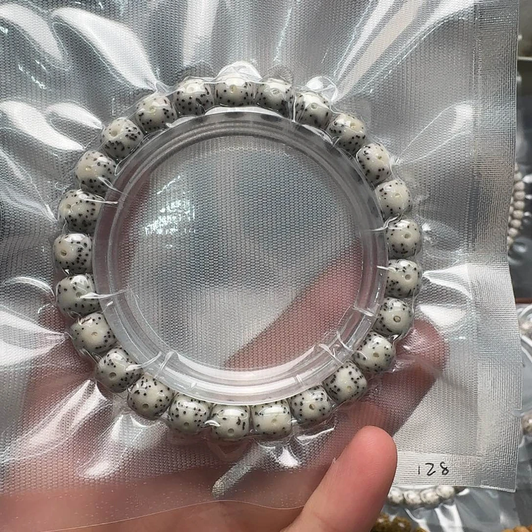 吊坠星月菩提9.8石玉料白糯单圈