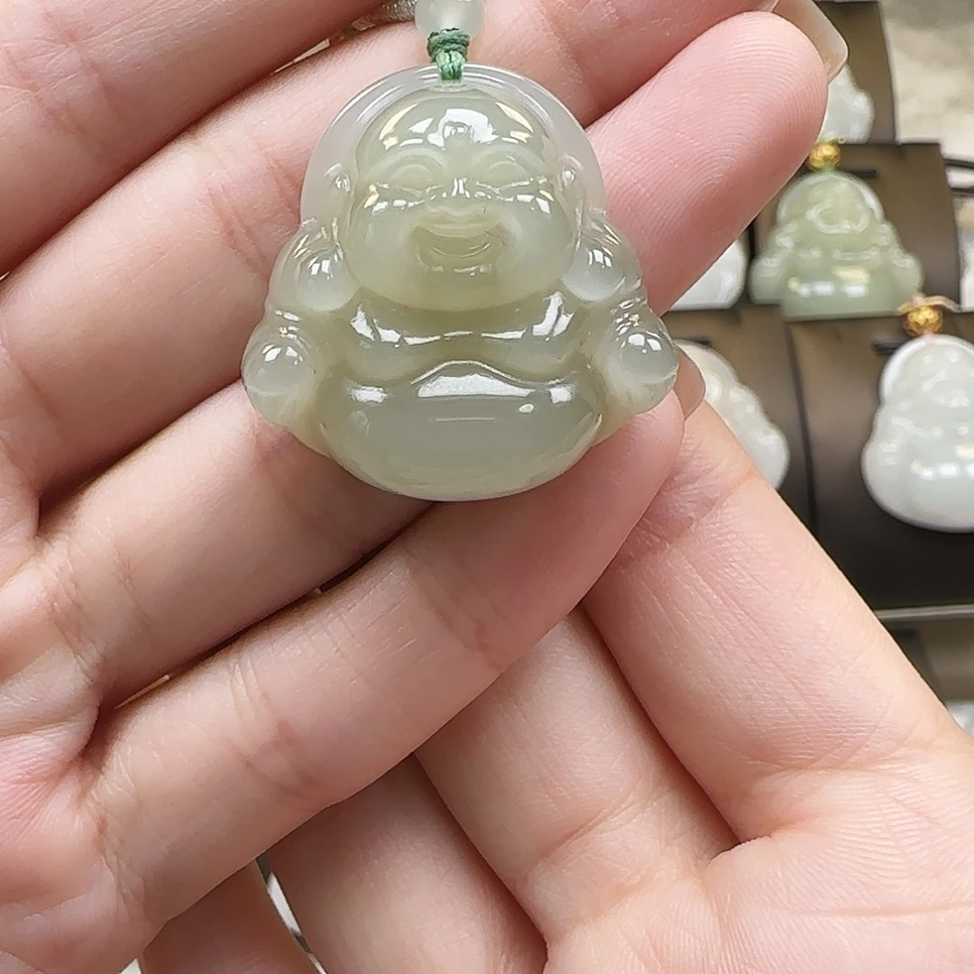 吊坠(赠链)未镶嵌和田玉