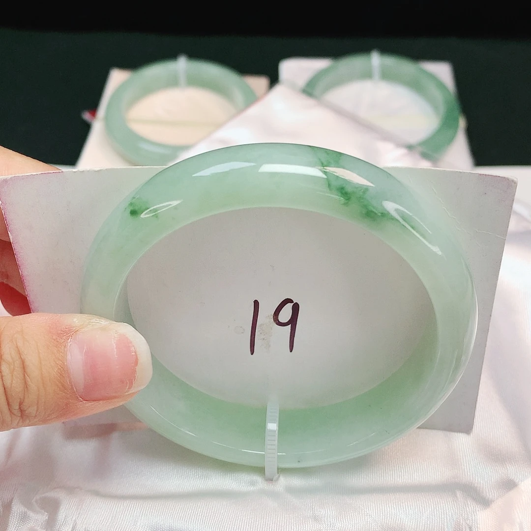 翡翠未镶嵌手镯轮胎镯59