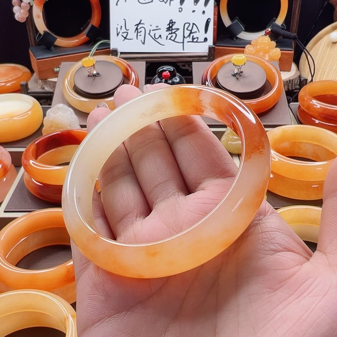未镶嵌石英质玉（黄龙玉）手镯福利62