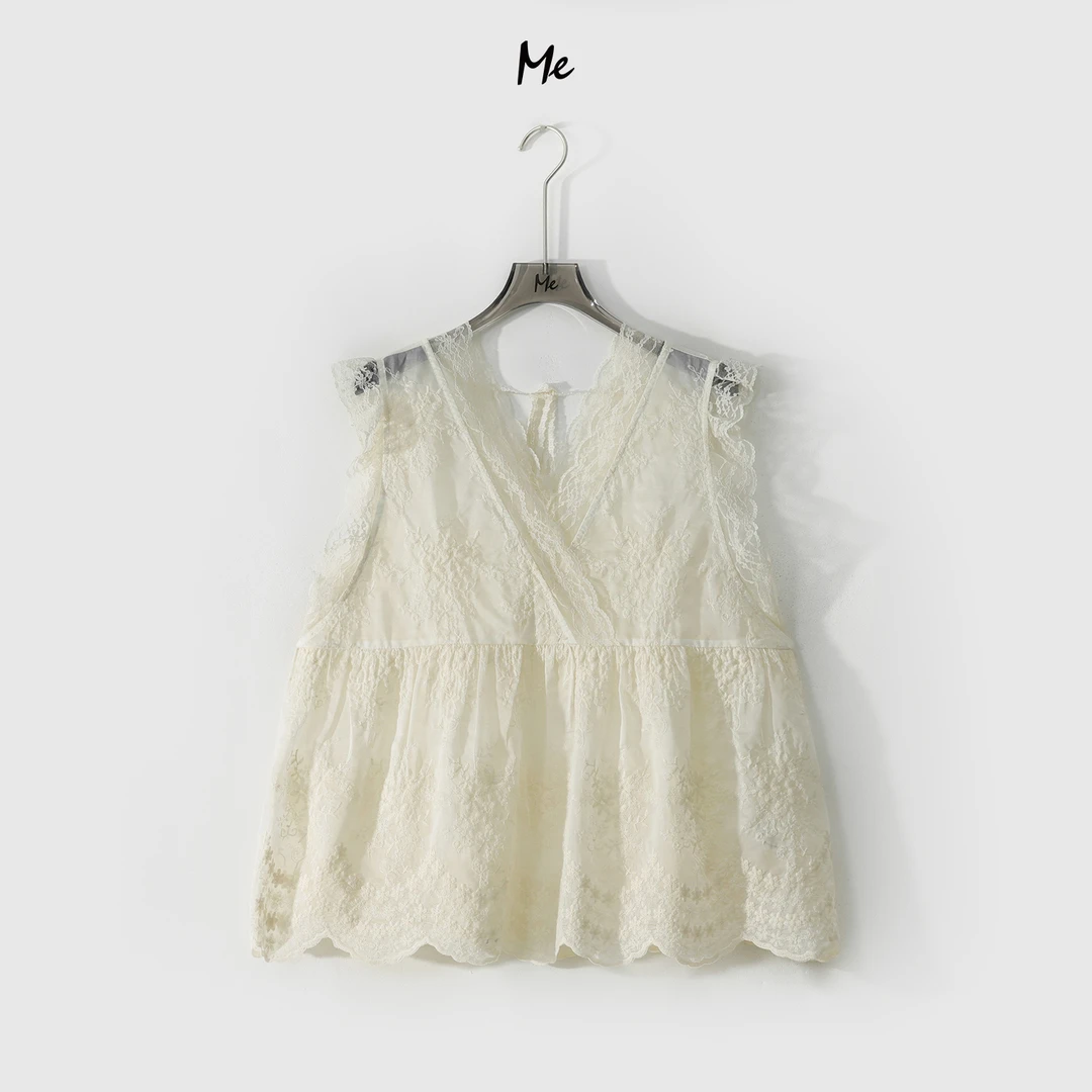 ME【山茶蕾丝坎肩】天丝混纺浮雕刺绣透气显瘦时尚百搭上衣MESS6441