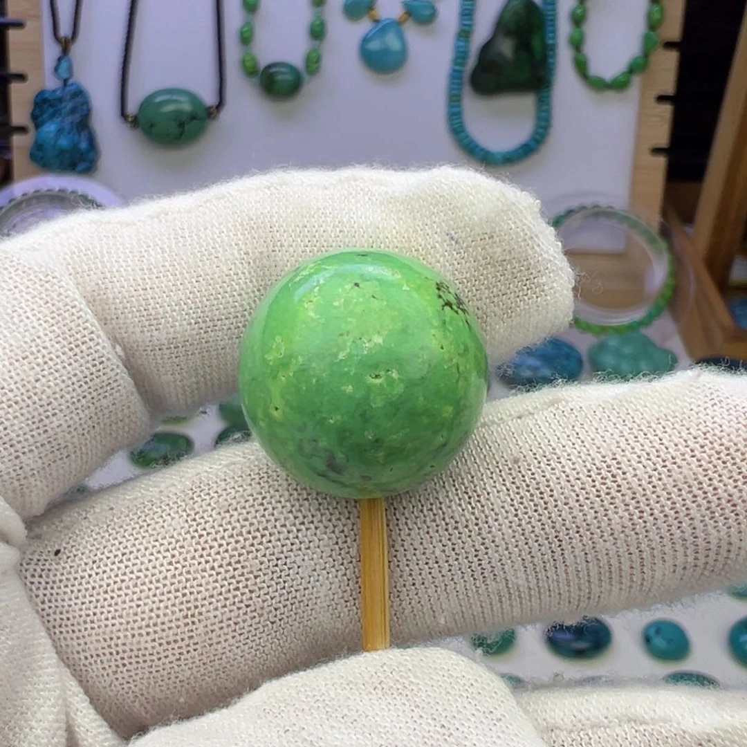 菜籽黄圆珠18.6mm兰