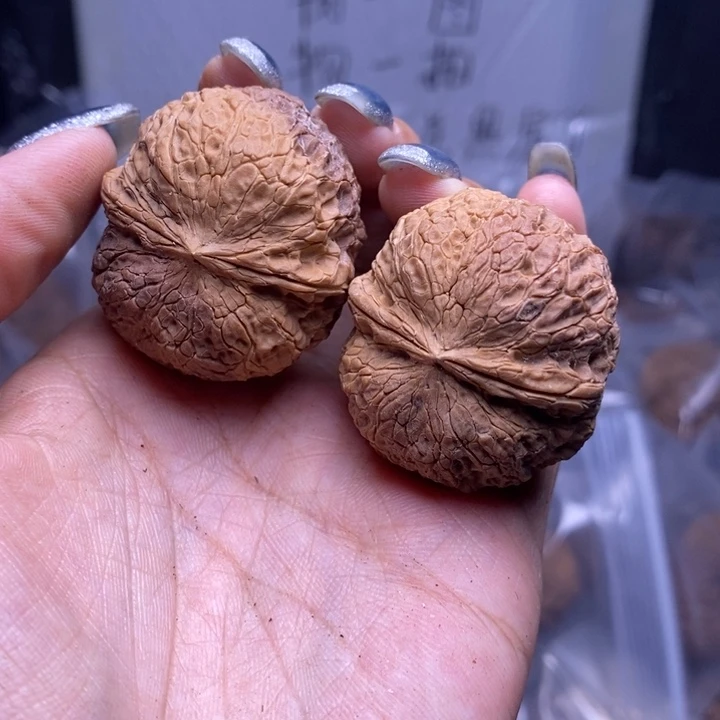 把件文玩核桃云南野生铁核桃113号38mm