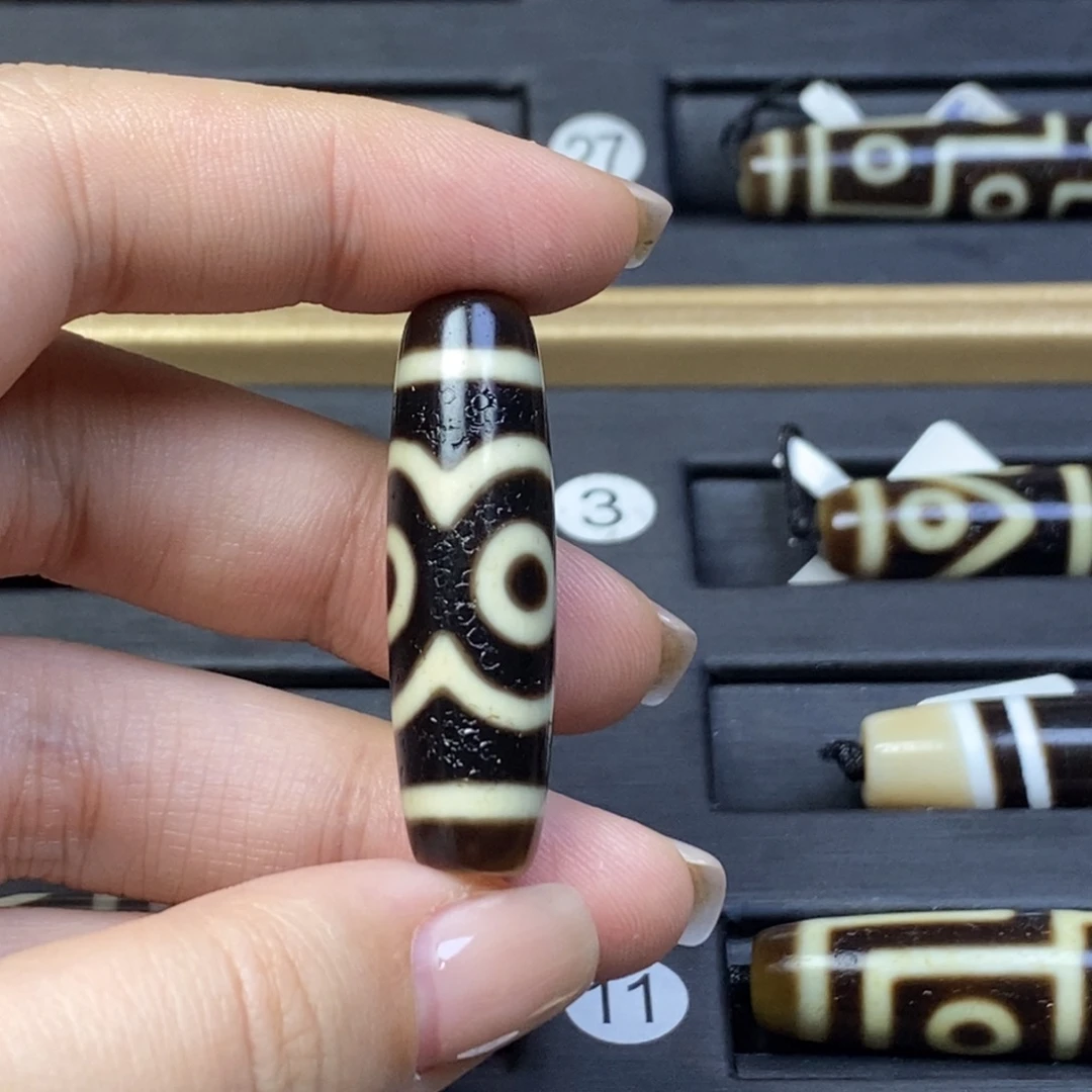 韩***子玛瑙/玉髓未镶嵌颈饰