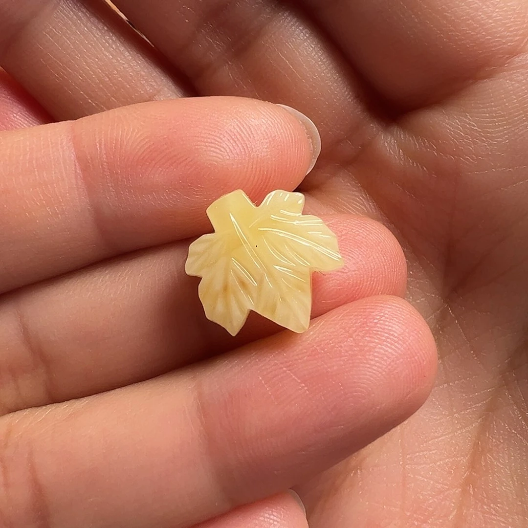 蜜蜡颈饰未镶嵌枫叶
