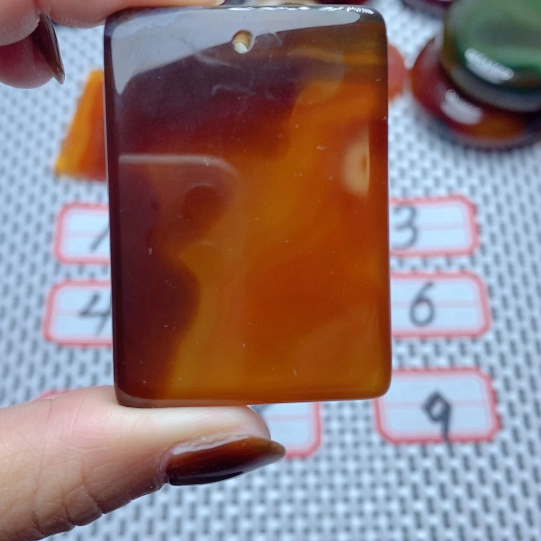 玛瑙/玉髓颈饰未镶嵌