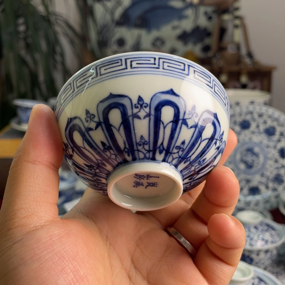 青花宝象杯子微瑕