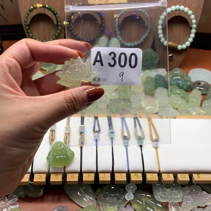 春***新未镶嵌蛇纹石玉岫玉有棉