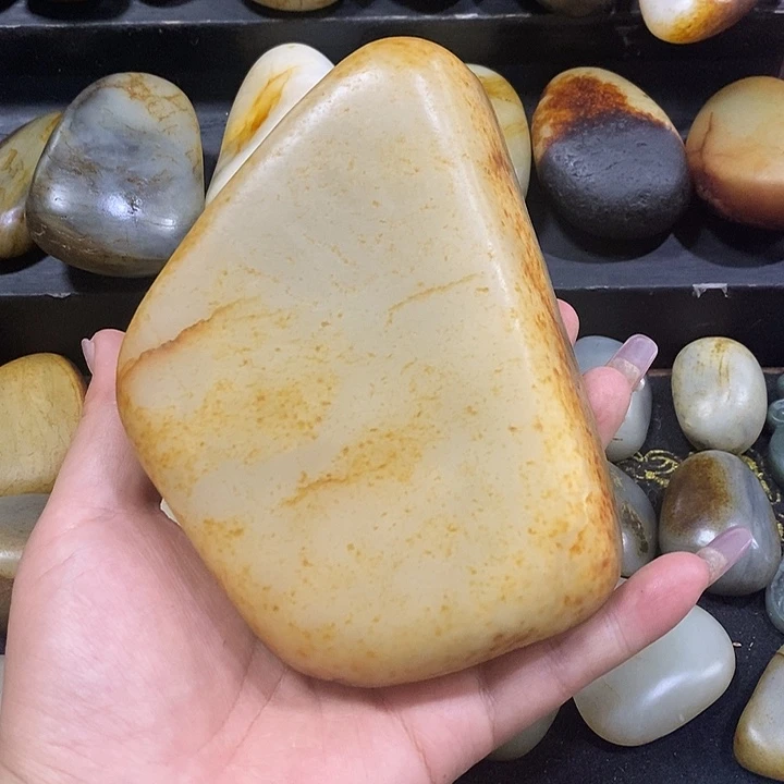 安***。和田玉（糖玉）未镶嵌挂件