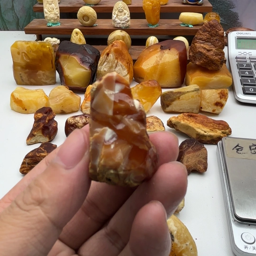 闯***州定制琥珀未镶嵌蜜蜡原石不退不换