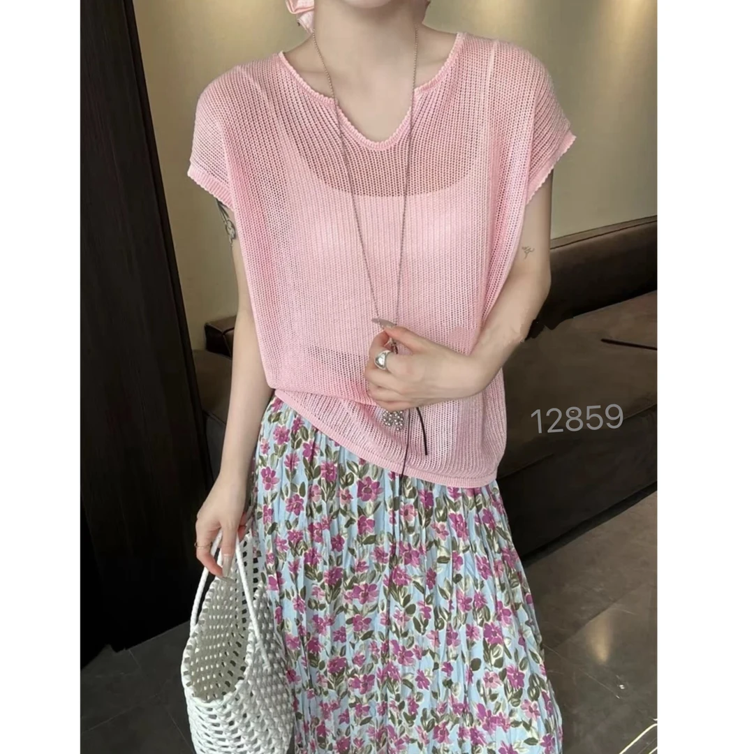 12859（部分无水洗唛，介意慎拍）WANGDAN新款剪刀领镂空钩花短袖