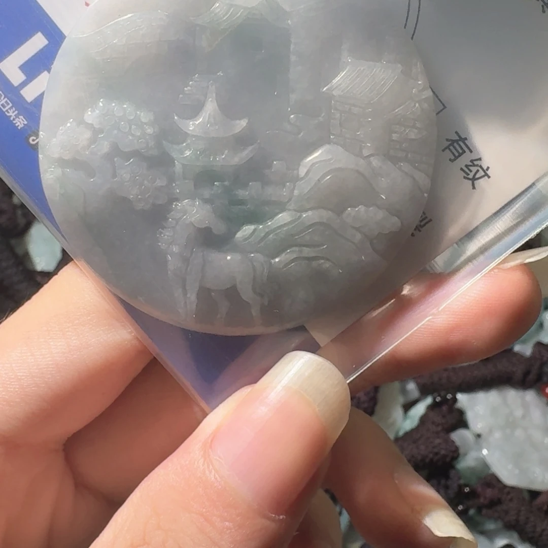 翡翠未镶嵌颈饰姐姐吧