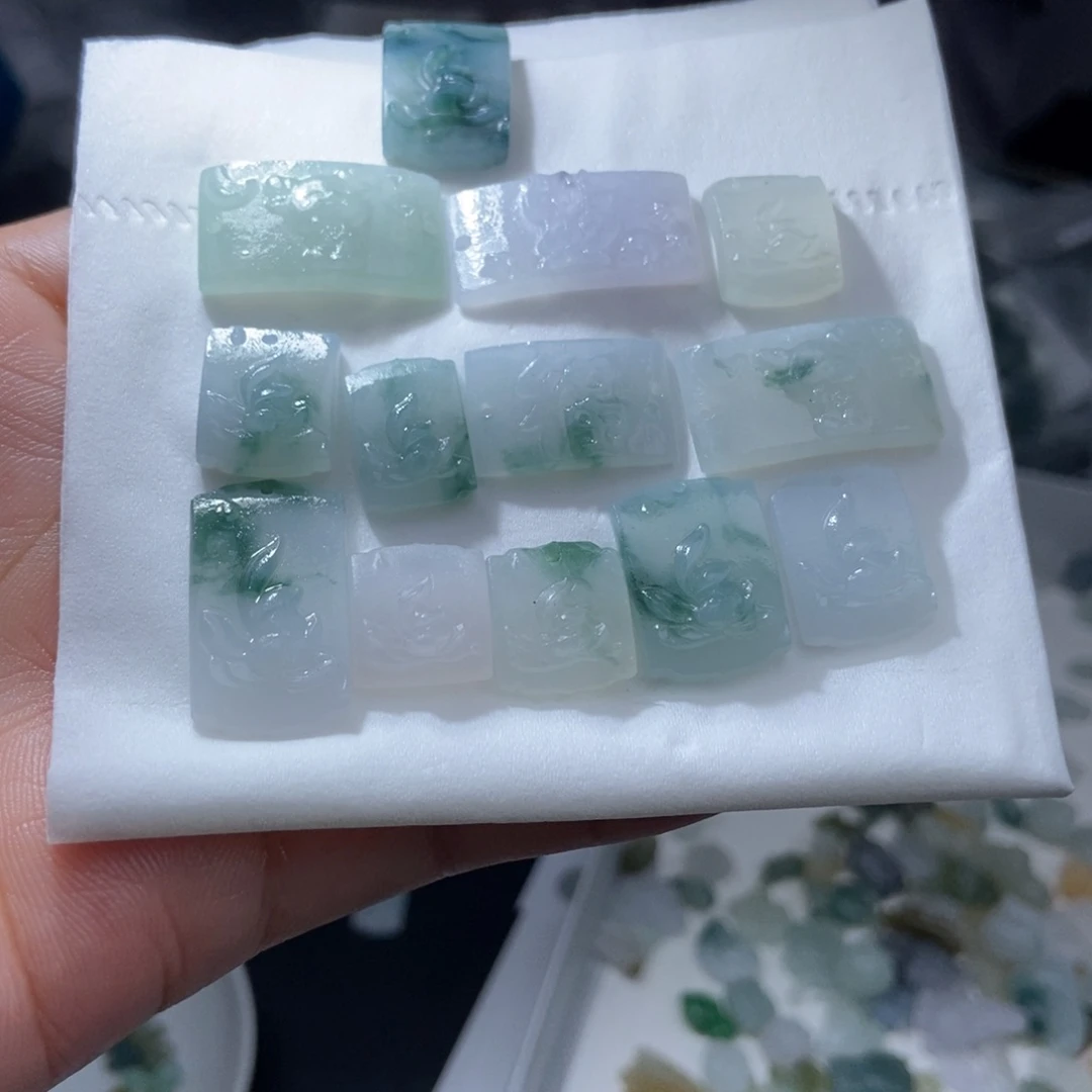 定制翡翠未镶嵌单个价格