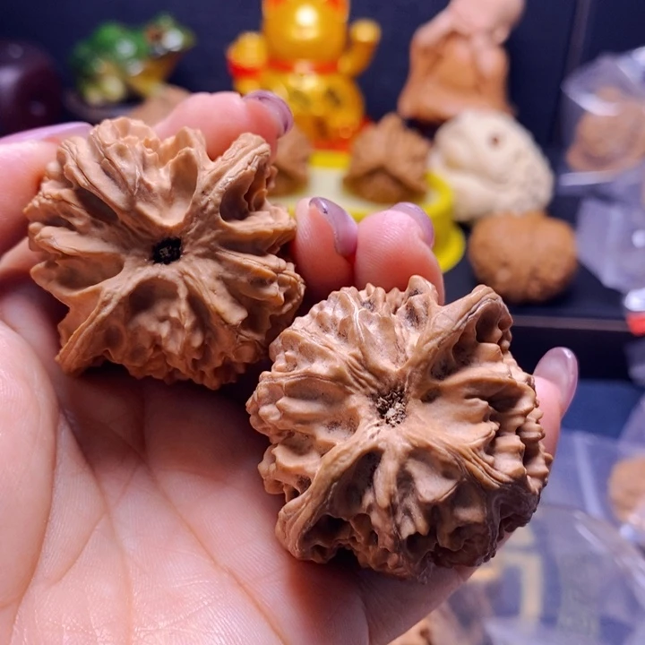 小***花文玩核桃把件苹果园