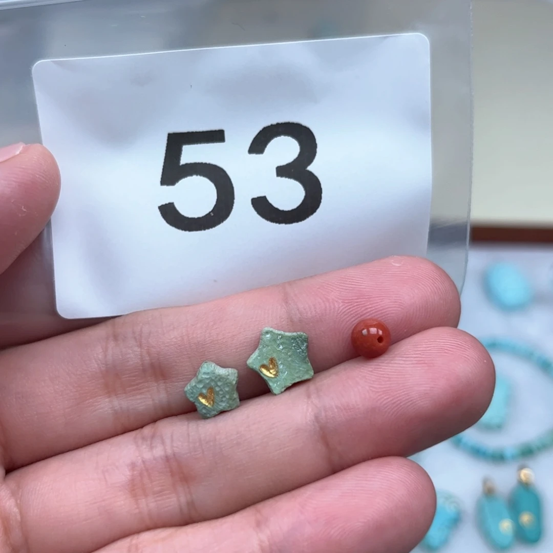 南红玛瑙未镶嵌珠宝奇石