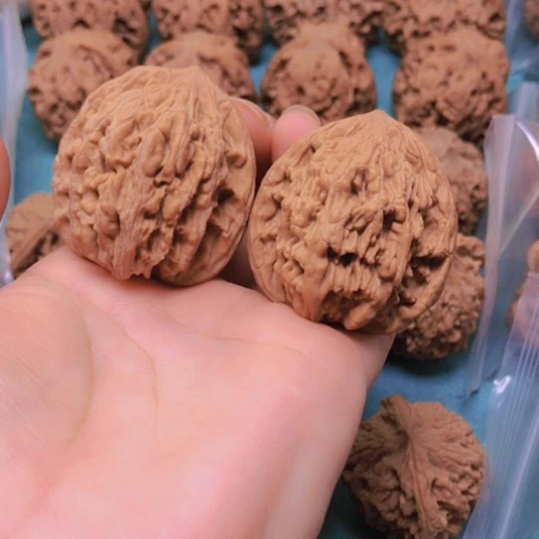 【闪购商品】摆件核桃慕***体39麦虎磕尖