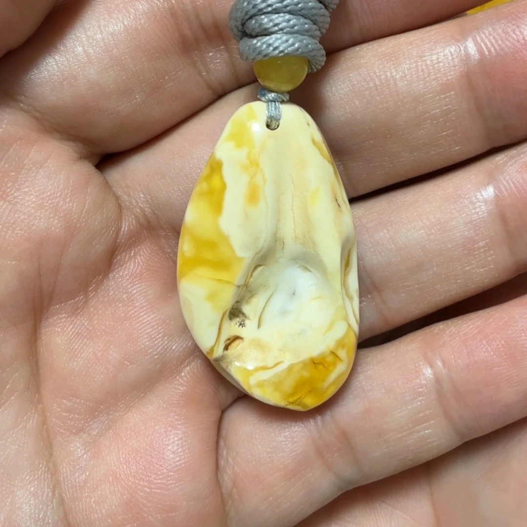 琥珀未镶嵌裸石成品
