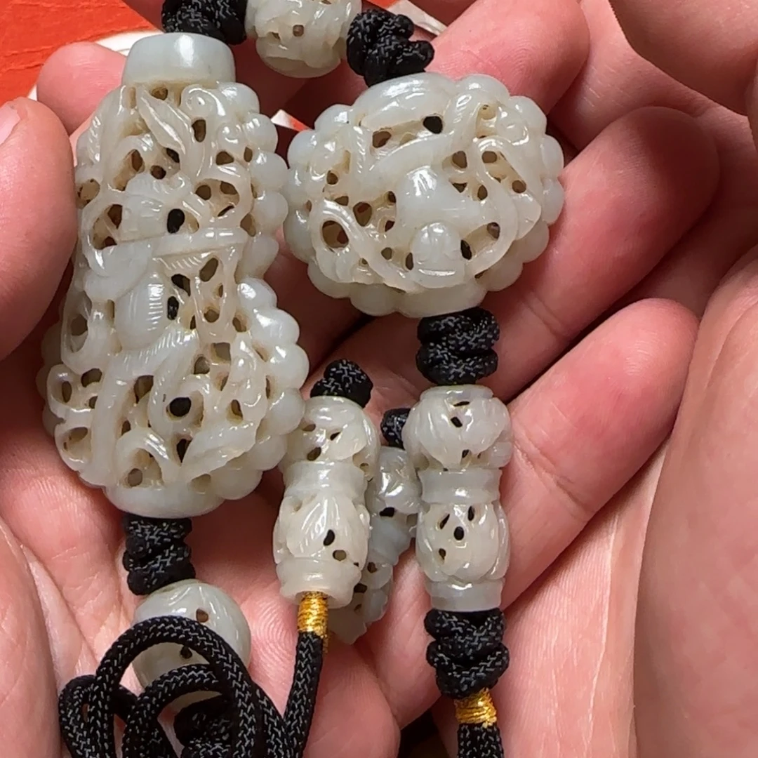 S***S和田玉未镶嵌挂件