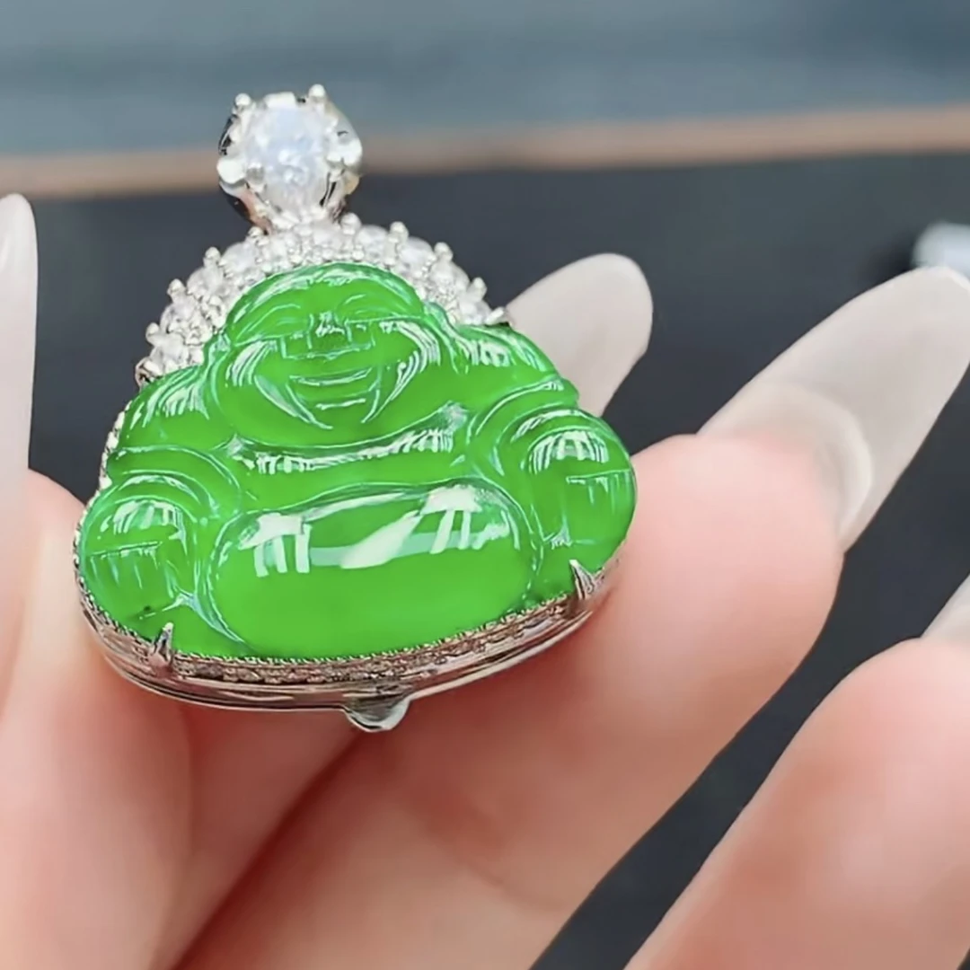 天然翡翠A货冰绿佛公