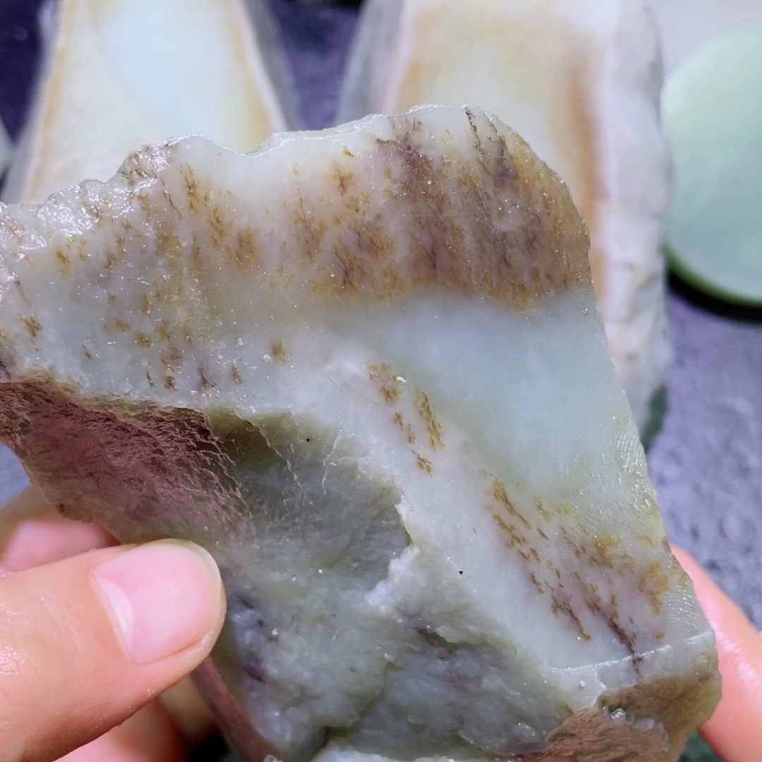 和田玉未镶嵌珠宝半成品