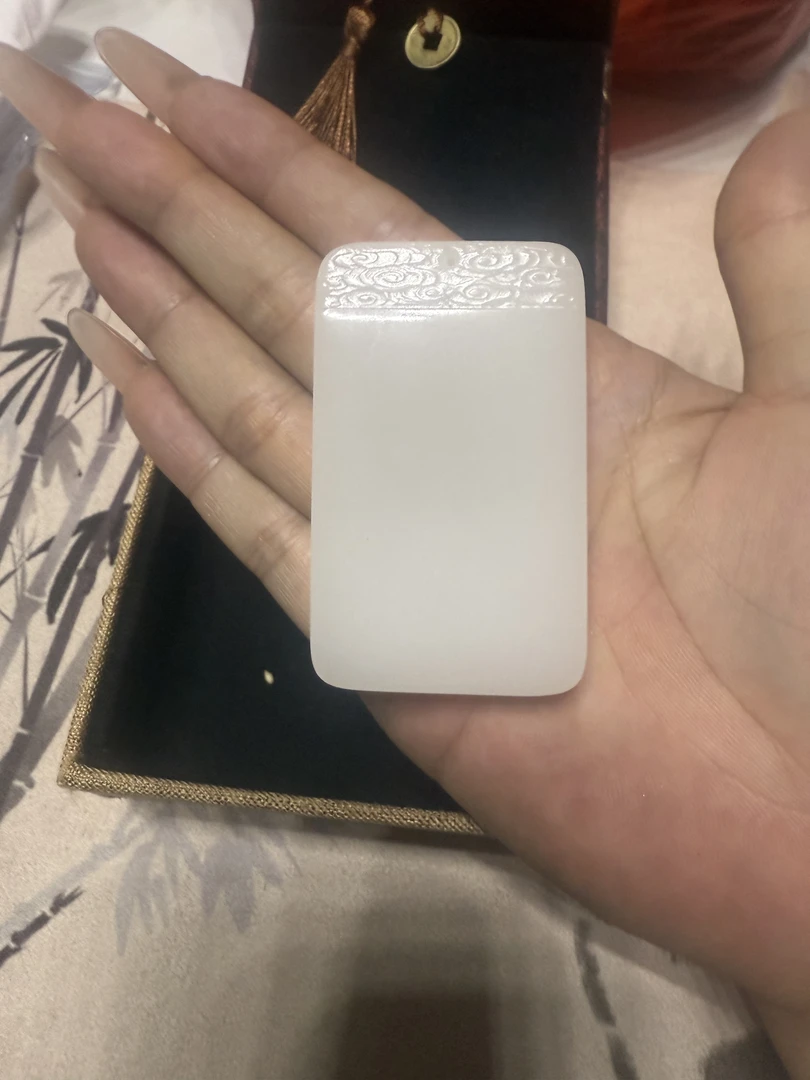 羊脂白祥云无事4mm*6mm摆件