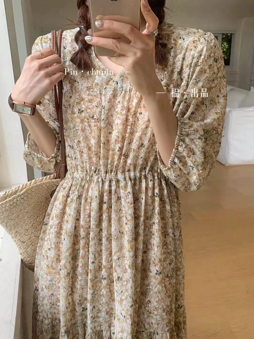 【榀家】｛姿绿｝法式复古时尚V领小众定制气质减龄显瘦碎花连衣裙