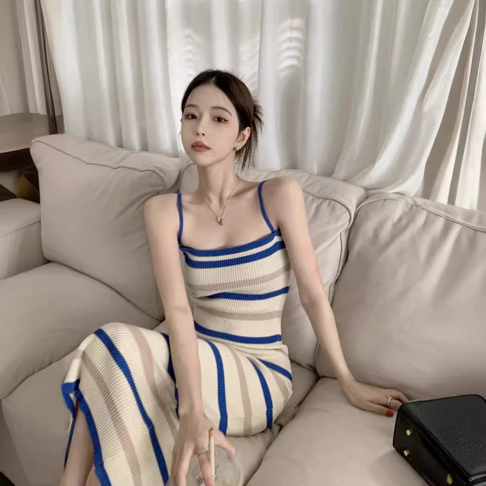 显瘦气质时尚夏季针织条纹性感小众设计感高腰收腰修身通勤风夏季