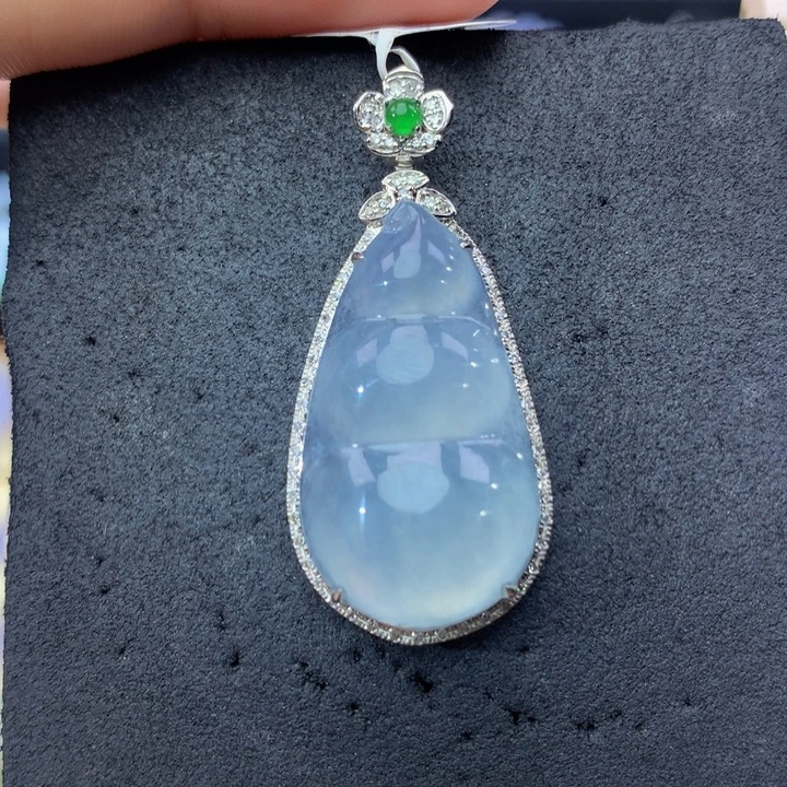 翡翠18K金镶嵌手链翡翠