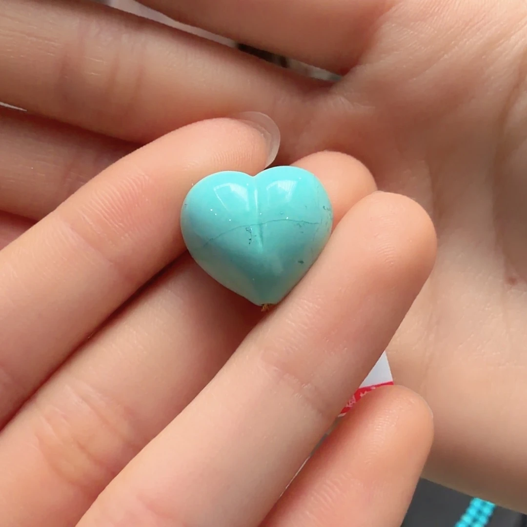 绿松石未镶嵌颈饰