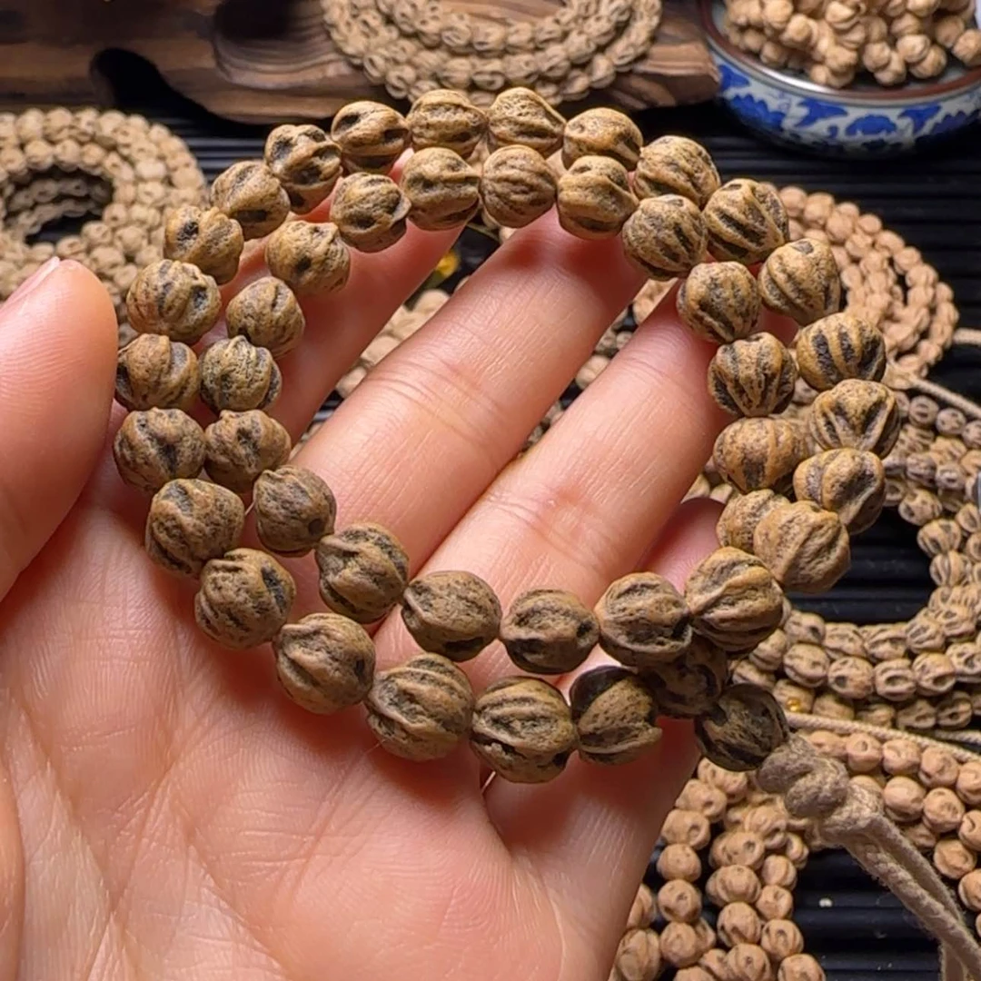 【闪购商品】吊坠柏香籽/百香籽三*草