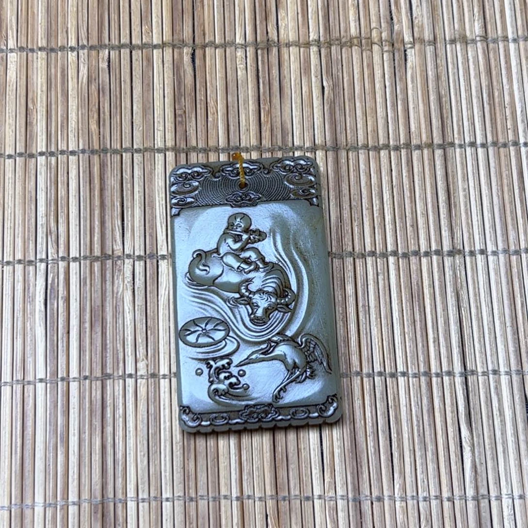 未镶嵌和田玉挂件开***剧