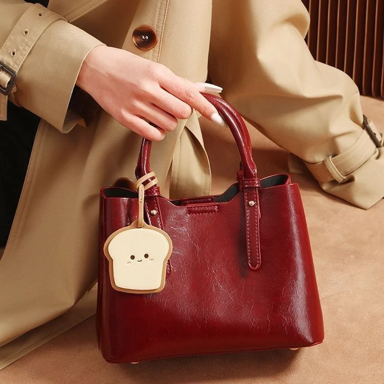 LVDGCK【香港代购】母亲节实用礼物酒红油蜡皮吐司包女2025新款大容