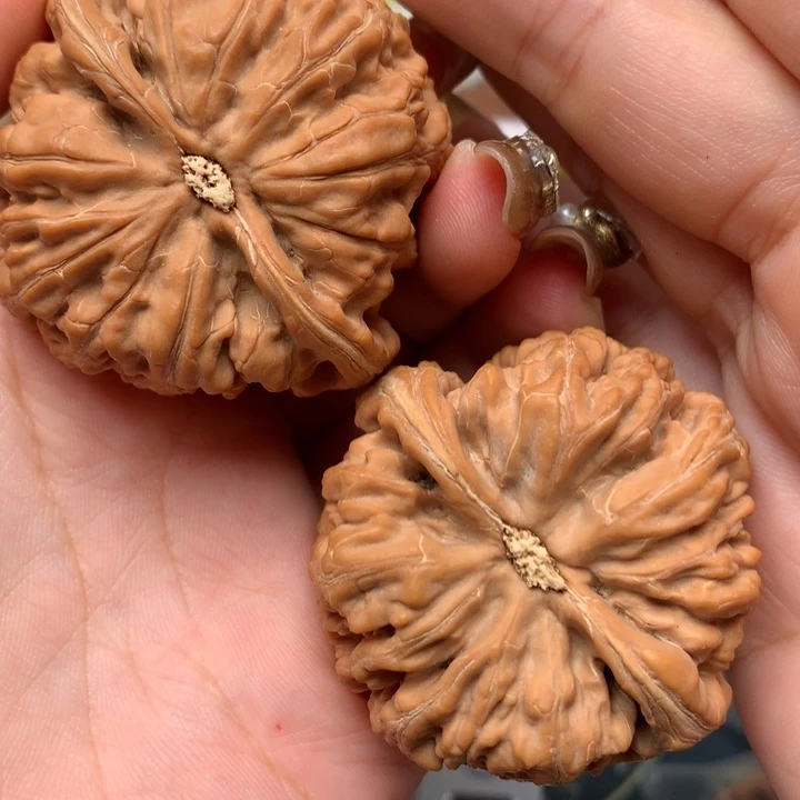 【闪购商品】吊坠文玩核桃R****n49-26310-02