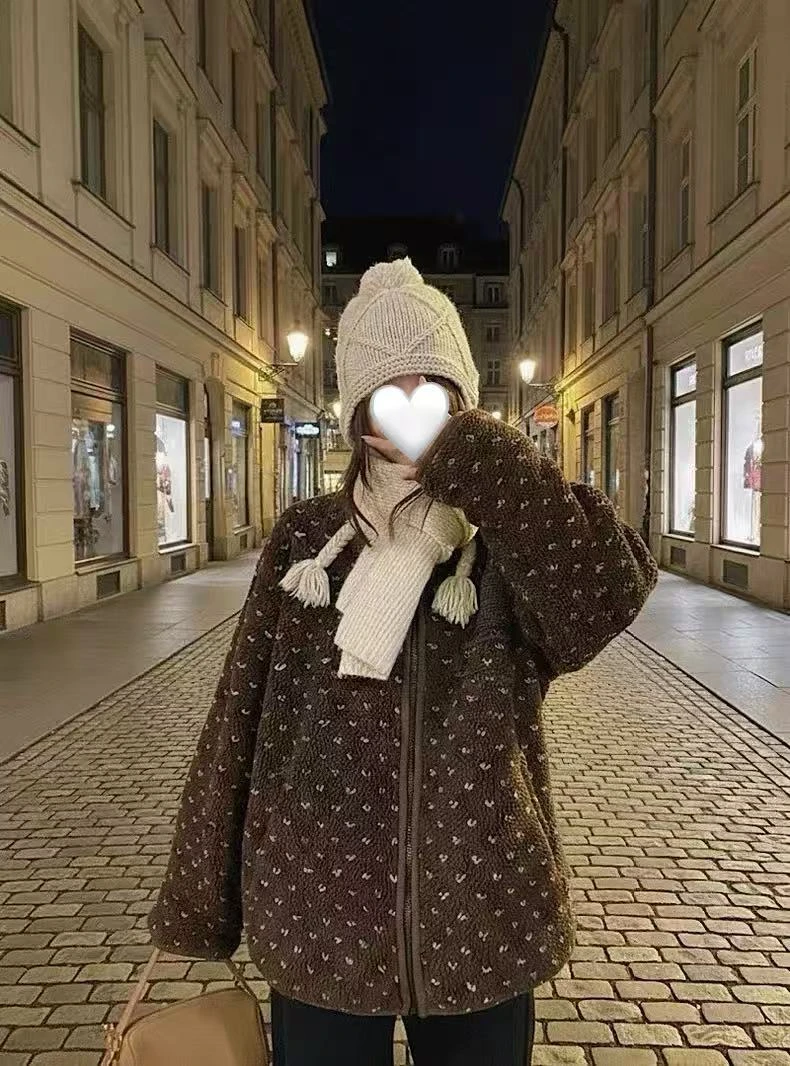 常规袖休闲显瘦拉链爱心立领常规款短外套短款保暖上衣磨毛