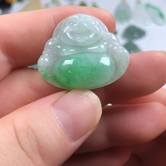 颈饰未镶嵌翡翠佛公