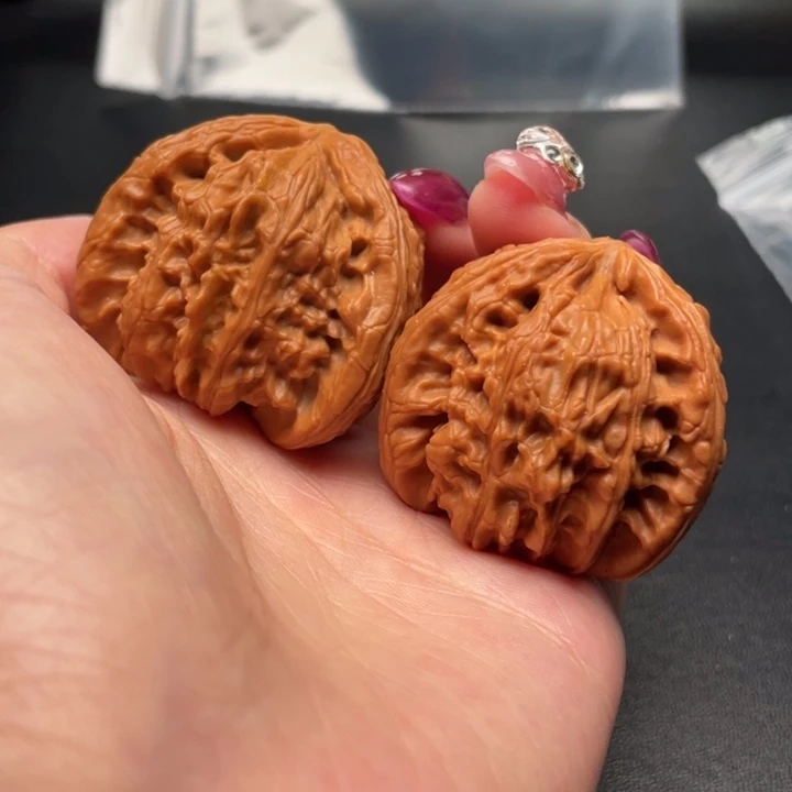 林***林吊坠文玩核桃白狮子